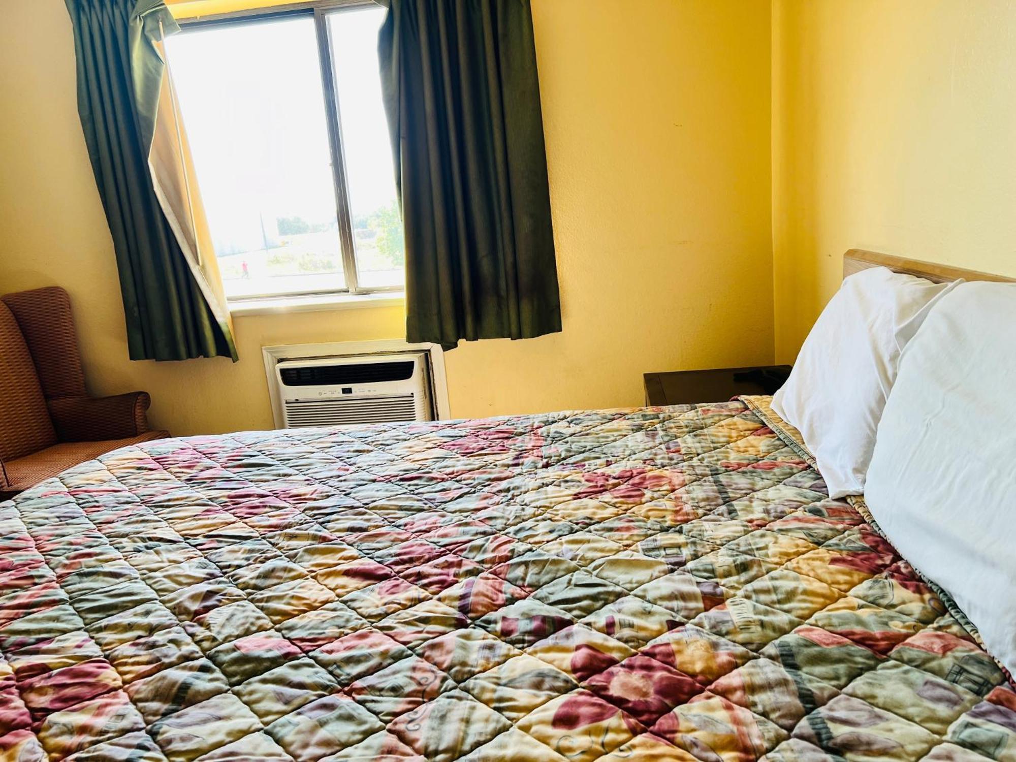 Rosewood Inn By Oyo Union City I-69 エクステリア 写真